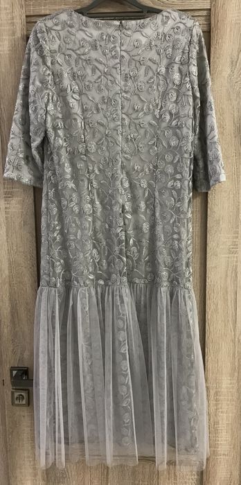 Нарядное платье р-р S-M