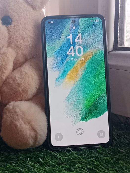 Продам/обменяю Samsung galaxy s21 fe