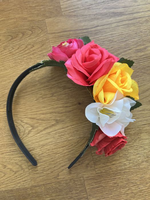 Диадема с цветя за народна носия