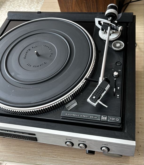 Проигрыватель Hi-Fi Dual 731Q