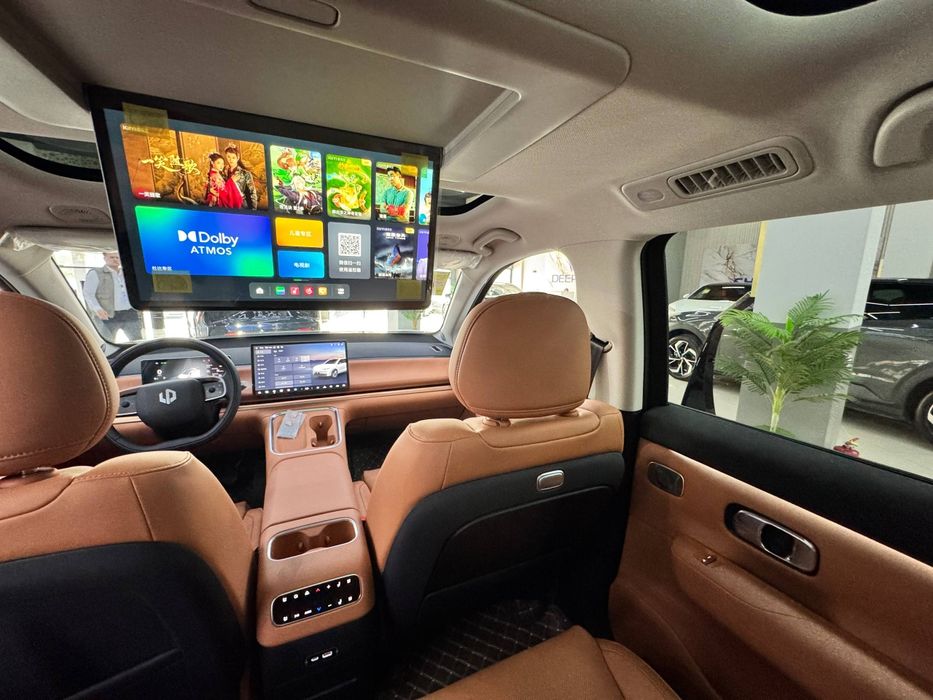 Leapmotor c 16 2026 restaling Full