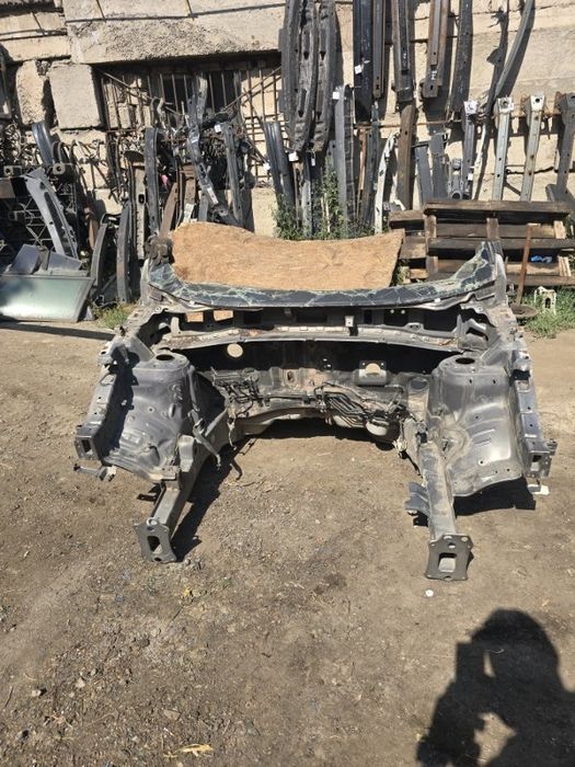 Лонжерон скелет морда Хендай Туксон 2 Tucson II ix35 балка фары гур