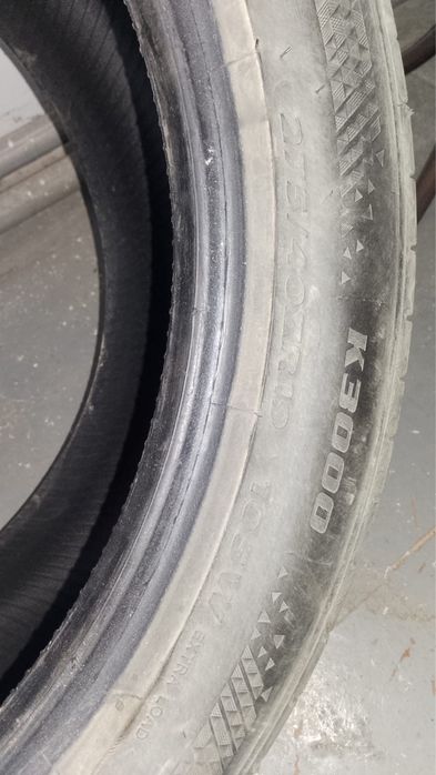 Комплект летних шин 275/40 R19