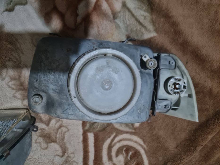 Фары на ауди 100 с2