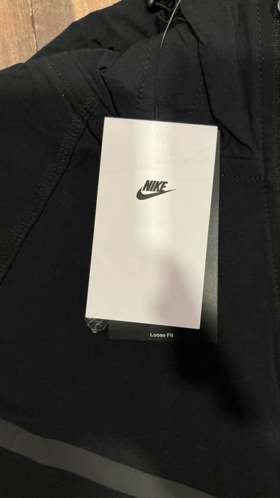 Nike Tech Woven Windrunner Full-Zip Jacket Black