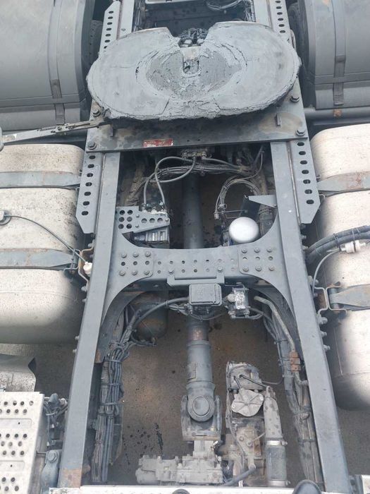 Dezmembrez MERCEDES-BENZ ACTROS MP4 1843 / piese camioane