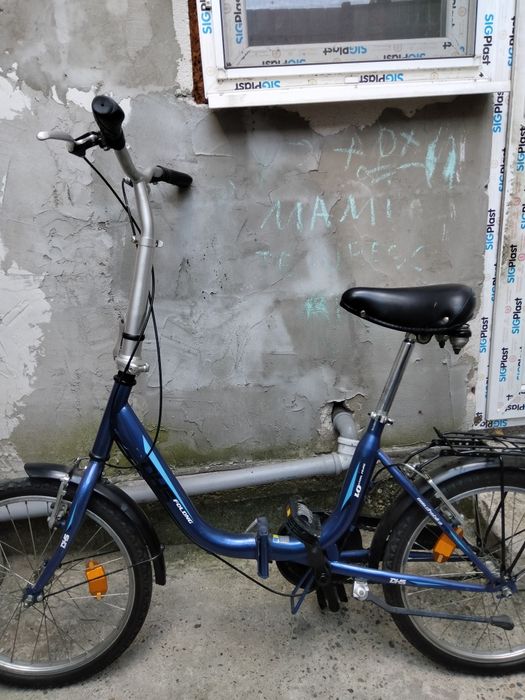 Vând bicicletă"DHS bike"  damă în stare foarte buna.