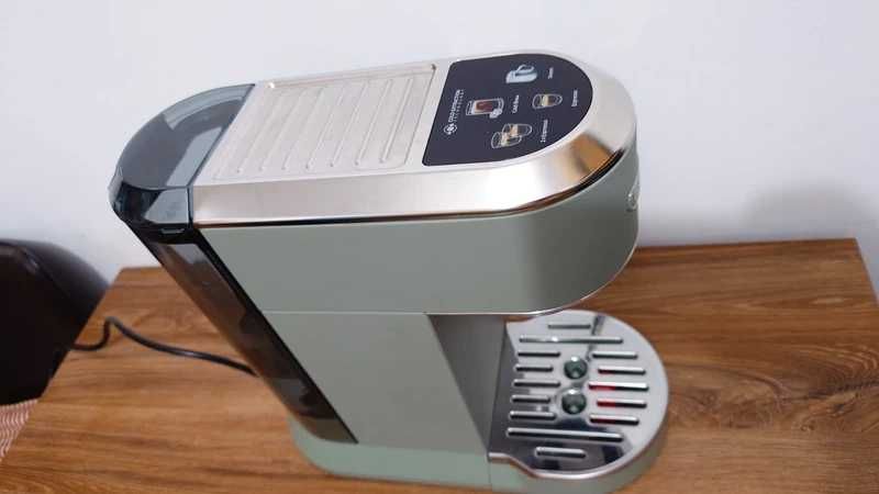 Espressor De'Longhi Dedica cu cold brew