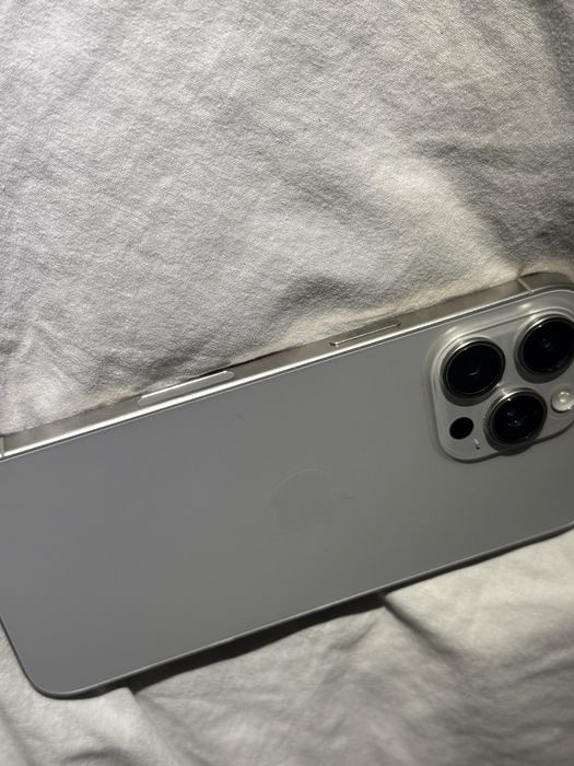 Продам айфон 15 про макс 1 терабайт