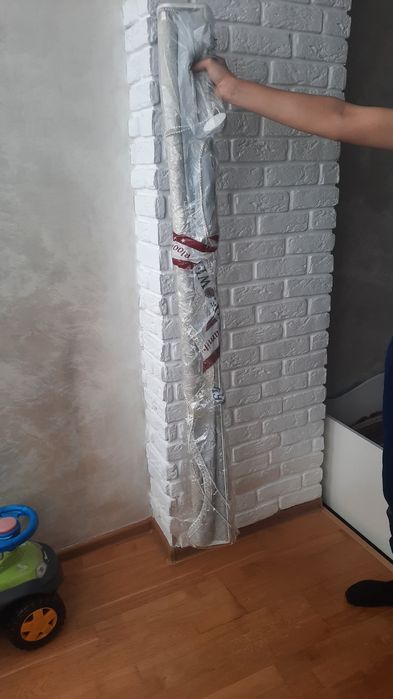 Продам рулонные шторы.