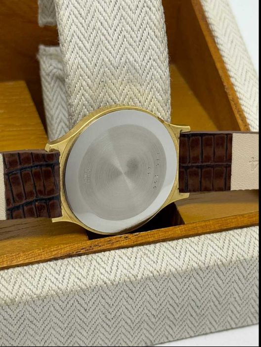 Луксозен винтидж часовник Longines -slim - classic 1970-1979