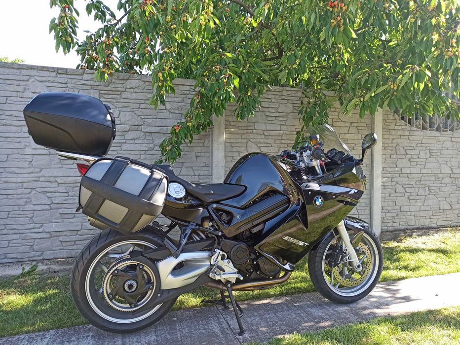 BMW F 800 ST din 2011 cu 13600km
