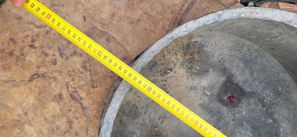 Меден стар котел от време уно...