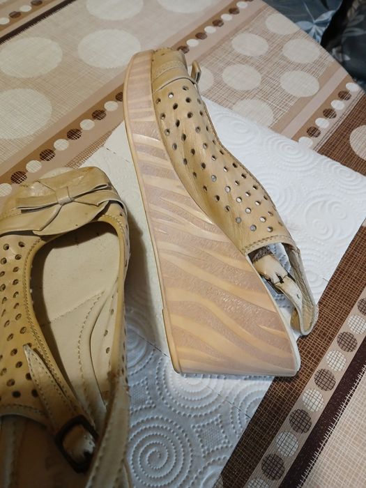 Дамски сандали на платформа- естествена кожа