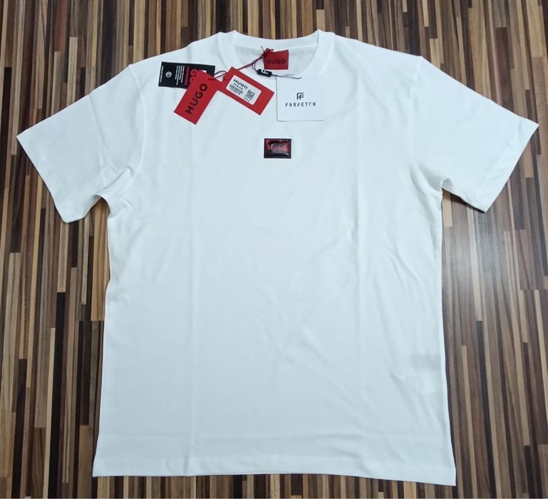 Vand tricou nou de barbati Hugo