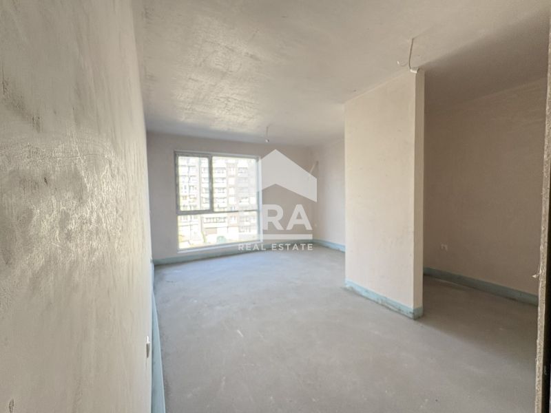 Продава се Двустаен апартамент в Варна, Възраждане 2 - 61 кв.м за 1638 €/кв.м - Снимка #1