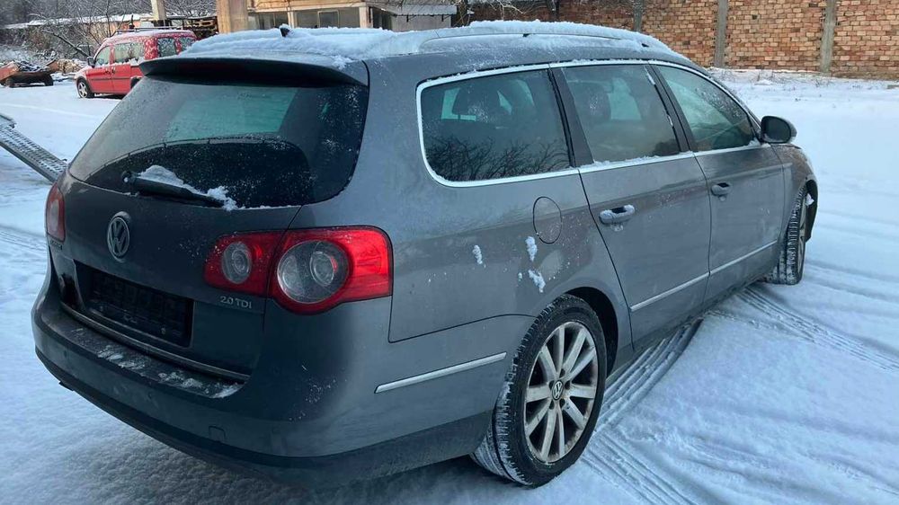 Volkswagen Passat (B6)  НА ЧАСТИ В ОПИСАНИЕТО