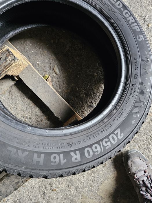 2 anvelope iarna 205 60 16 Semperit 2021