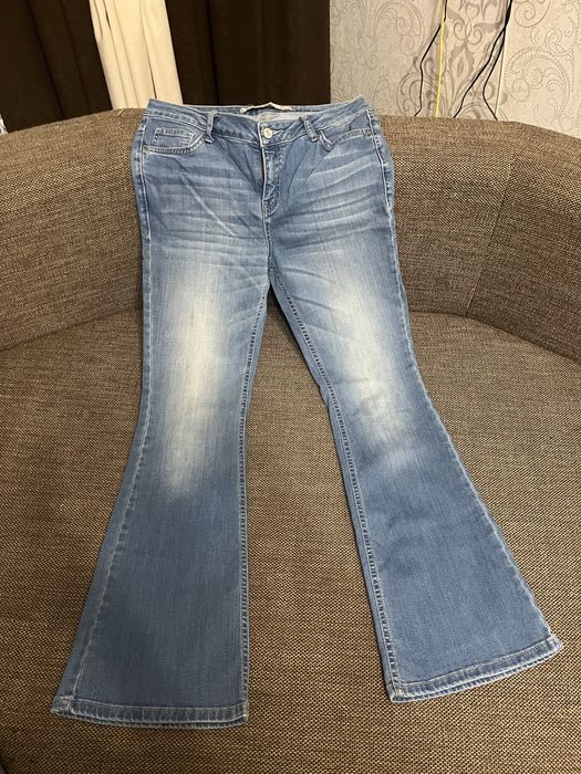 Джинсы на 46-48 размеры , разные!