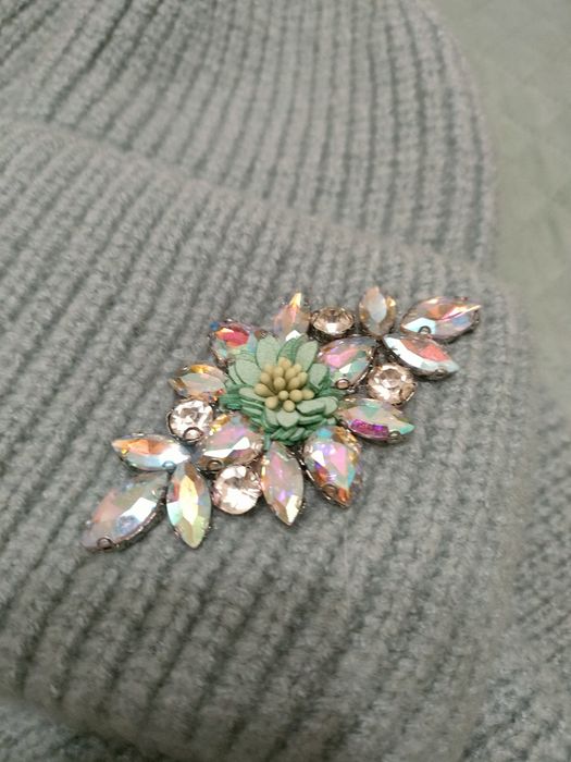 Продам шапку новую