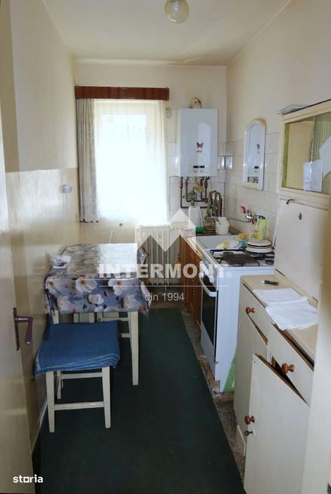 Apartament de vânzare Sinaia – 3 camere decomandate |76 mp | Parter