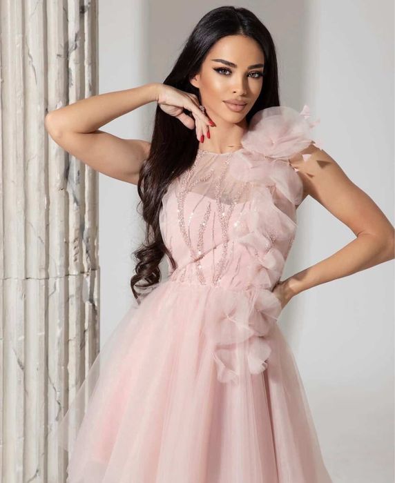 Официални рокли от Christine Fashion и Junona