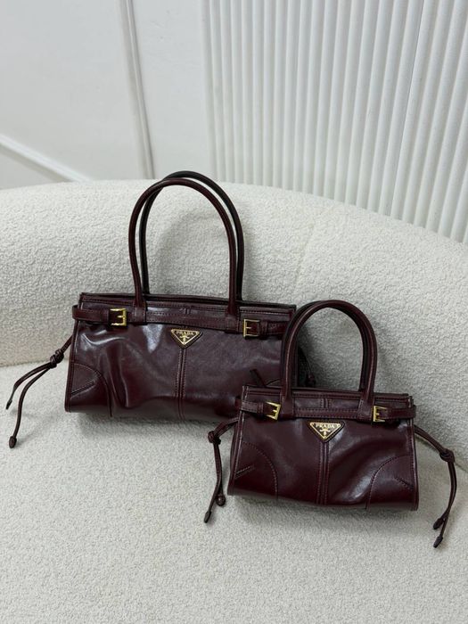 Сумка PRADA Натуральная кожа - 25000 тг