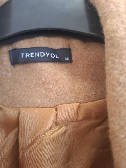 Ново дамско палто