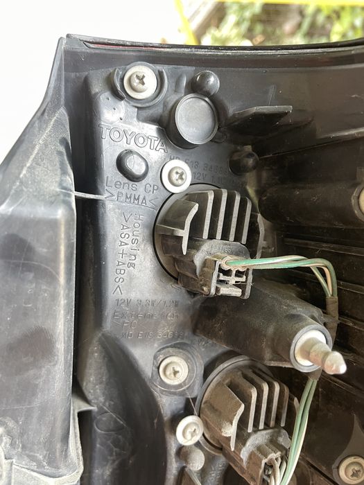 Задний левый плафон Прадо 150 , 2018г и новее