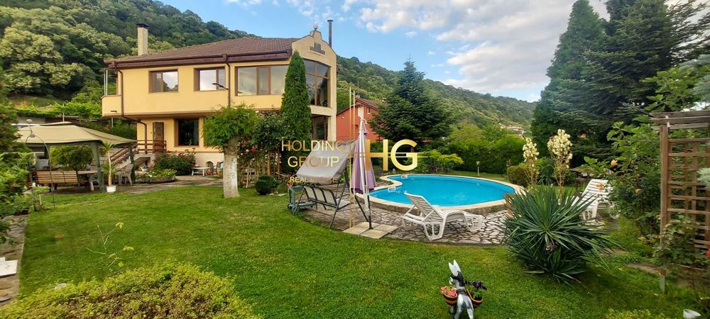 Къща в Варна-Аспарухово площ 310 цена 508000