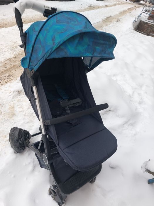 Продам коляску лето