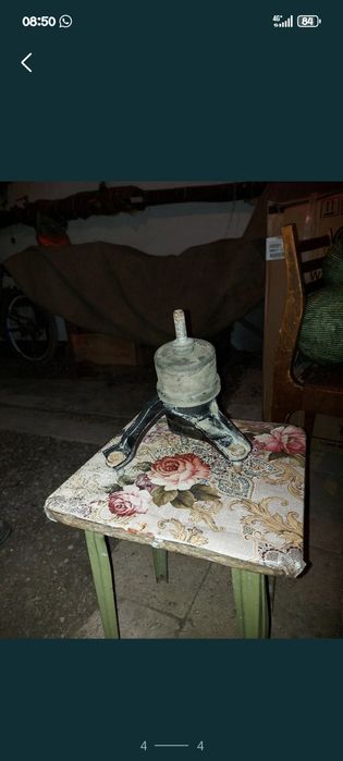 Продам подушку двигателя, камри 30-35