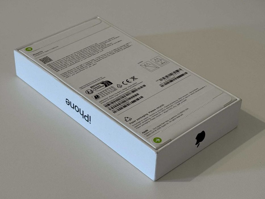 Бартер! НОВ! iPhone 17e Black (Черен)