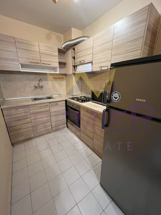 Отлично обзаведен ДВУСТАЕН апартамент - ЦЕНТЪР