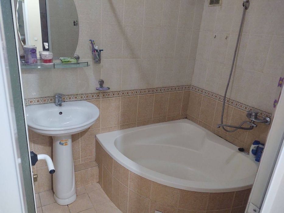 Продаётся 2/3/9 квартира,метро Ойбек,ор. автодорожный институт