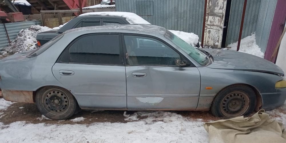 Продам Мазду кронос