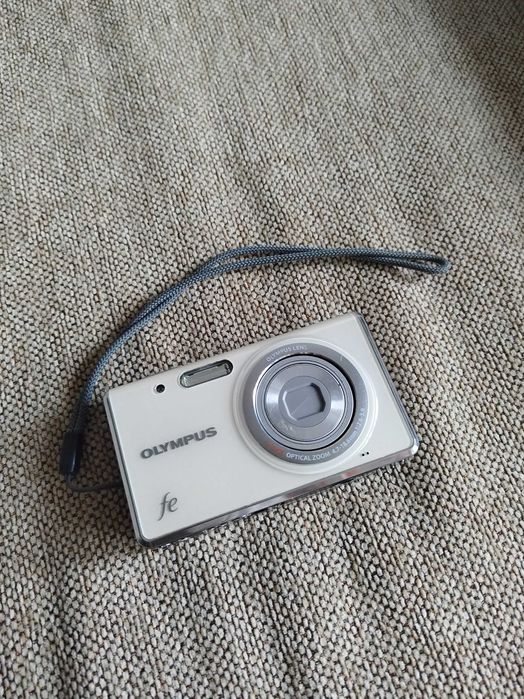 Olympus FE-4040 Camera foto digitala 14 Megapixel