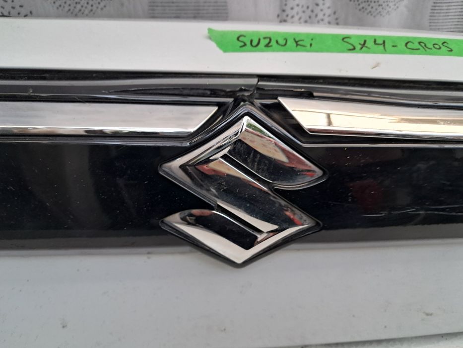 Грил решетка Suzuki SX-4 CROSS 2013/29г