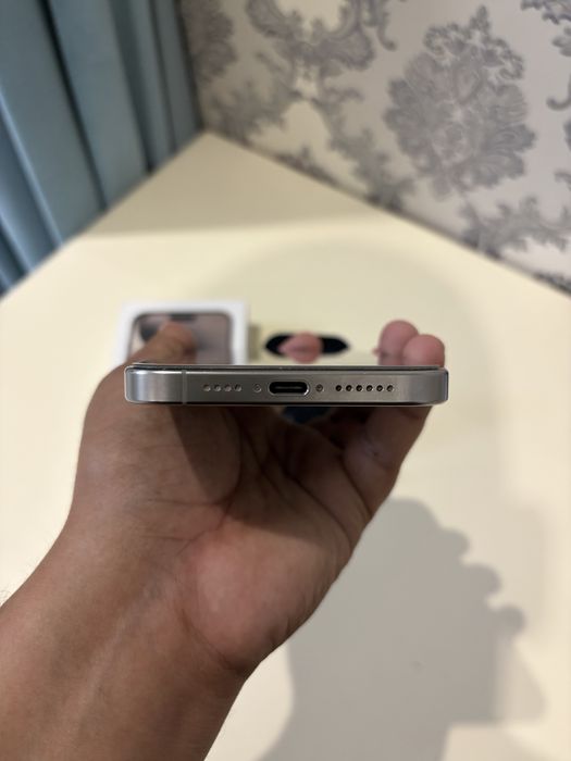 iPhone 15 Pro Max 256GB Natural Titanium — срочно!