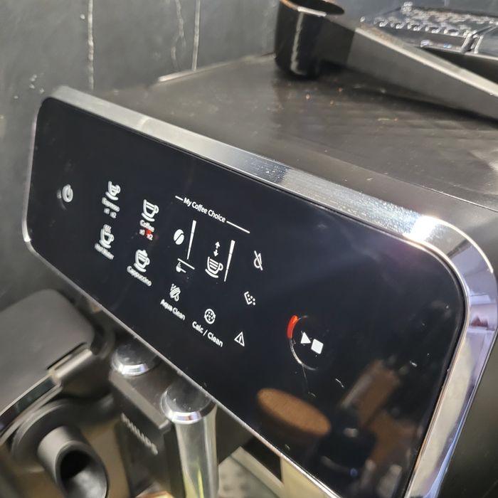 Продам кофемашину Phillips EP2236