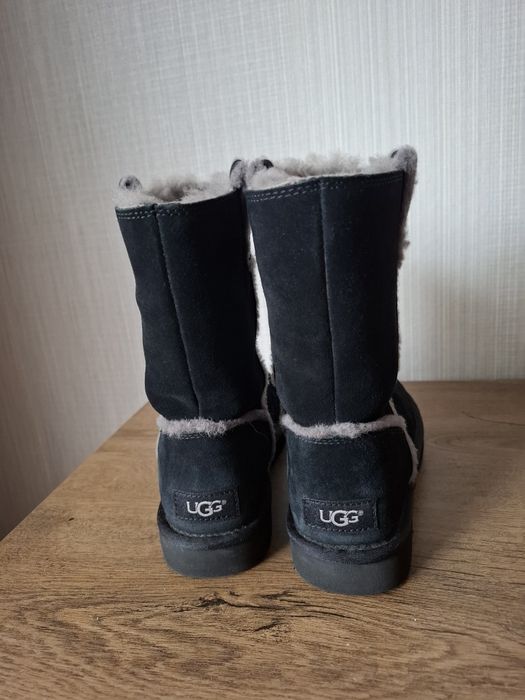 UGG дамски ботуши 37 номер.