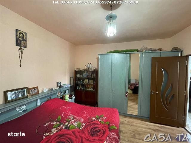 Casa 3 Camere, Strada Zambilelor