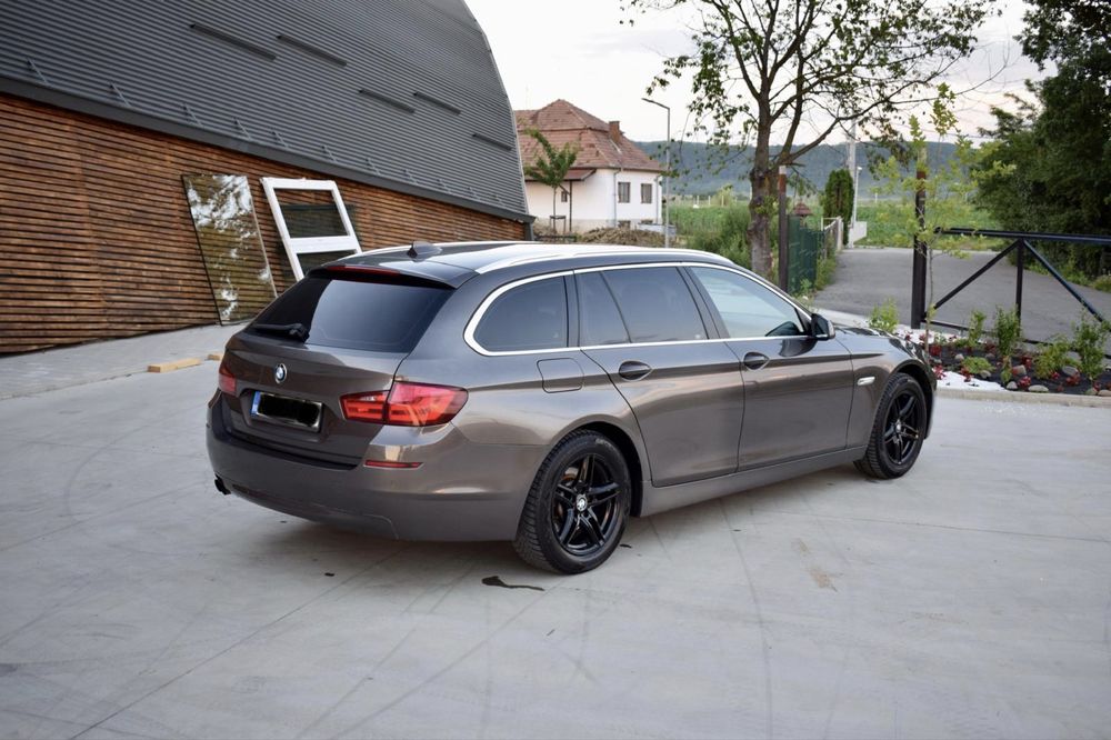 BMW 5 Series 2011 — imagine 4