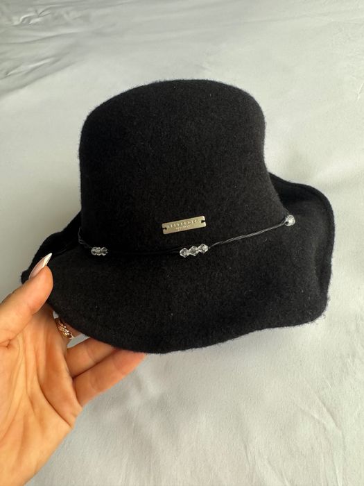 Различни шапки по 10лв