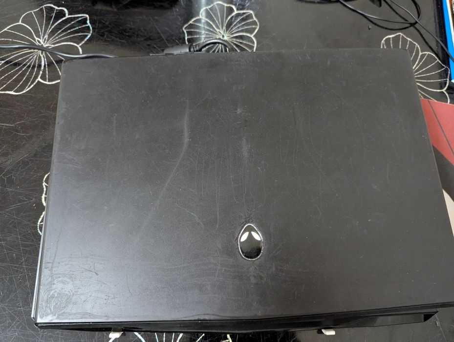 Ноутбук Alienware M14xR2