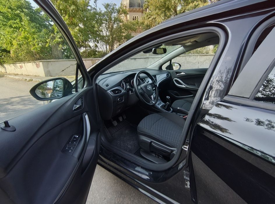 Opel Astra K 2017 Sports Tourer 1.6 Diesel Carplay și Android Auto Euro 6 Proprietar