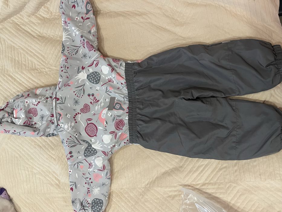 Комбинезон демисезонный на девочку