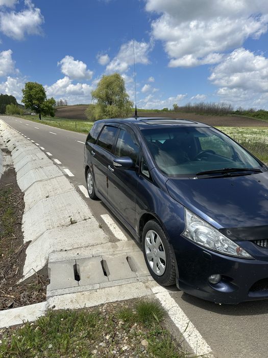Mitsubishi grandis