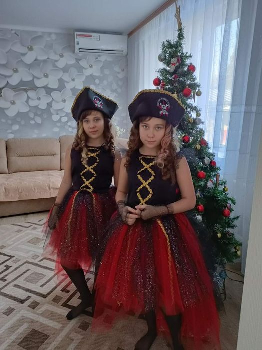 Продам костюм пирата для девочки