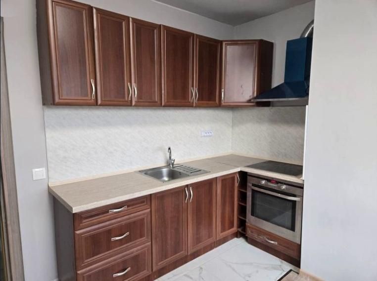 Дава се под наем Двустаен апартамент в София, Люлин 10 - 65 кв.м за 560 € - Снимка #1